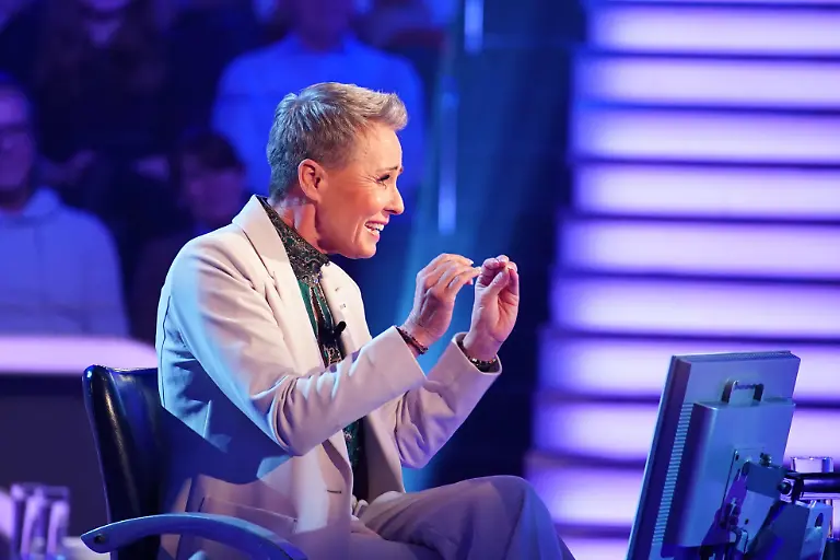 Moderatorin Sonja Zietlow erspielt am Ende ihres Auftritts stolze 64.000 Euro - Quelle RTL Stefan Gregorowius